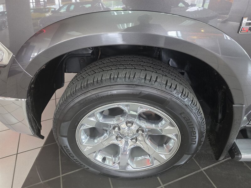 2014 RAM 1500 Laramie - Photo 46 - Hamilton, OH 45015