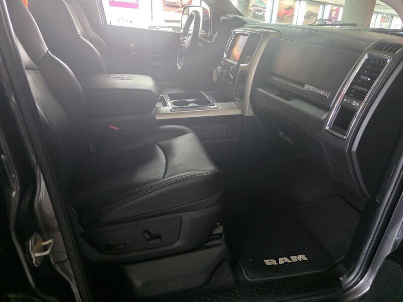2014 RAM 1500 Laramie - Photo 17 - Hamilton, OH 45015