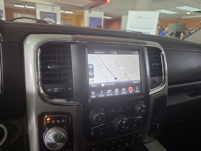 2014 RAM 1500 Laramie - Photo 26 - Hamilton, OH 45015