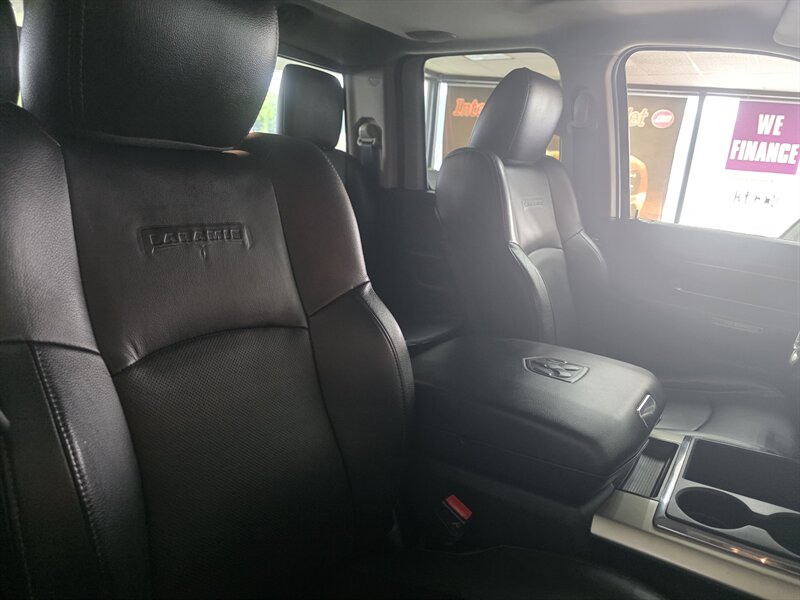 2014 RAM 1500 Laramie - Photo 16 - Hamilton, OH 45015