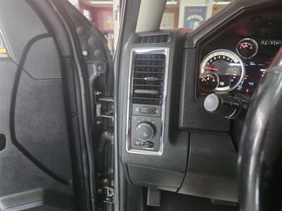 2014 RAM 1500 Laramie - Photo 25 - Hamilton, OH 45015