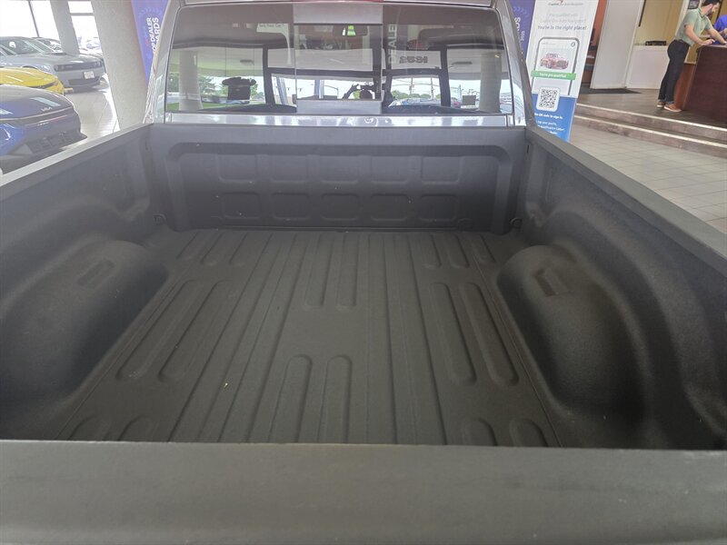 2014 RAM 1500 Laramie - Photo 34 - Hamilton, OH 45015