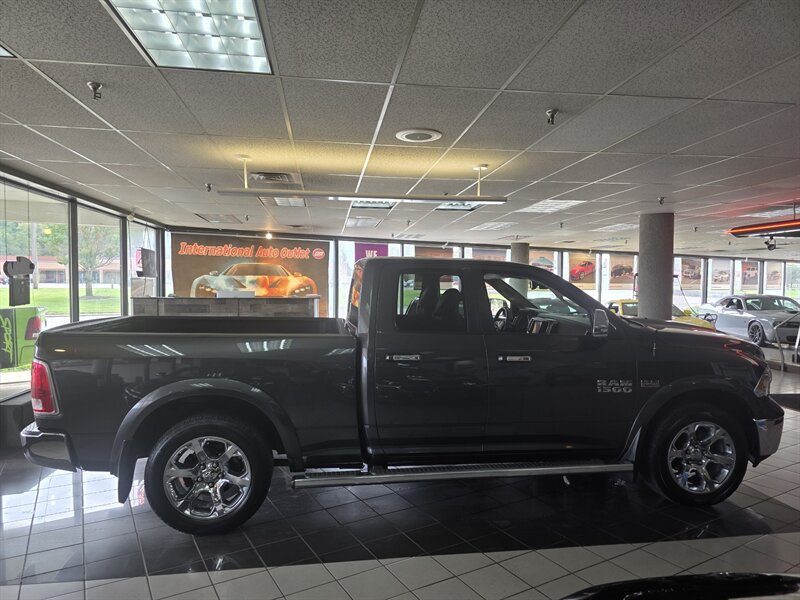 2014 RAM 1500 Laramie - Photo 6 - Hamilton, OH 45015