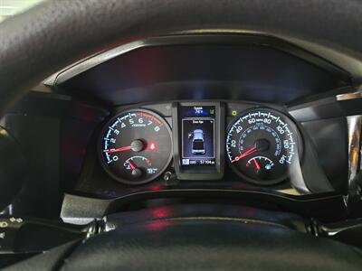 2018 Toyota Tacoma SR5 4DR CREW CAB   - Photo 24 - Hamilton, OH 45015