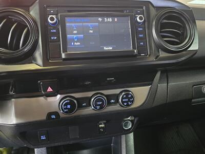 2018 Toyota Tacoma SR5 4DR CREW CAB   - Photo 25 - Hamilton, OH 45015