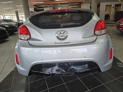 2012 Hyundai Veloster Base 3DR COUPE   - Photo 6 - Hamilton, OH 45015