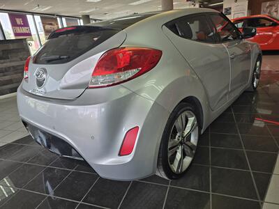 2012 Hyundai Veloster Base 3DR COUPE   - Photo 5 - Hamilton, OH 45015