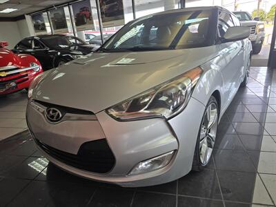 2012 Hyundai Veloster Base 3DR COUPE   - Photo 2 - Hamilton, OH 45015