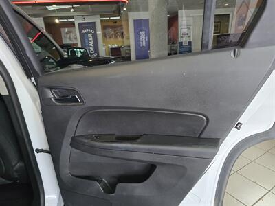 2014 GMC Terrain SLE-1   - Photo 16 - Hamilton, OH 45015
