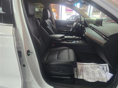 2025 Genesis GV70 2.5T STANDARD 4DR SUV AWD - Photo 14 - Hamilton, OH 45015