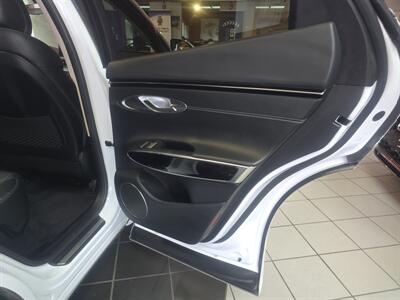 2025 Genesis GV70 2.5T STANDARD 4DR SUV AWD - Photo 15 - Hamilton, OH 45015