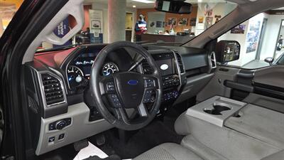 2016 Ford F-150 XLT SUPER CREW 4X4 - Photo 11 - Hamilton, OH 45015
