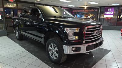 2016 Ford F-150 XLT SUPER CREW 4X4 - Photo 4 - Hamilton, OH 45015