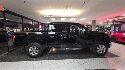 2016 Ford F-150 XLT SUPER CREW 4X4 - Photo 5 - Hamilton, OH 45015