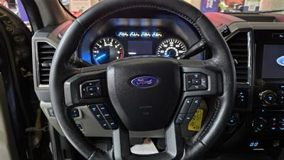 2016 Ford F-150 XLT SUPER CREW 4X4 - Photo 14 - Hamilton, OH 45015