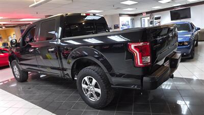 2016 Ford F-150 XLT SUPER CREW 4X4 - Photo 8 - Hamilton, OH 45015