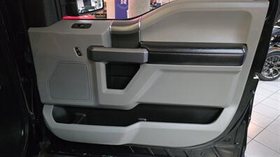 2016 Ford F-150 XLT SUPER CREW 4X4 - Photo 28 - Hamilton, OH 45015