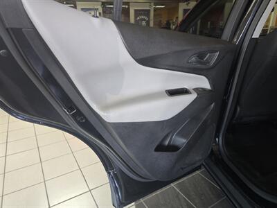 2023 Chevrolet Equinox LS 4DR SUV w/1LS - Photo 10 - Hamilton, OH 45015