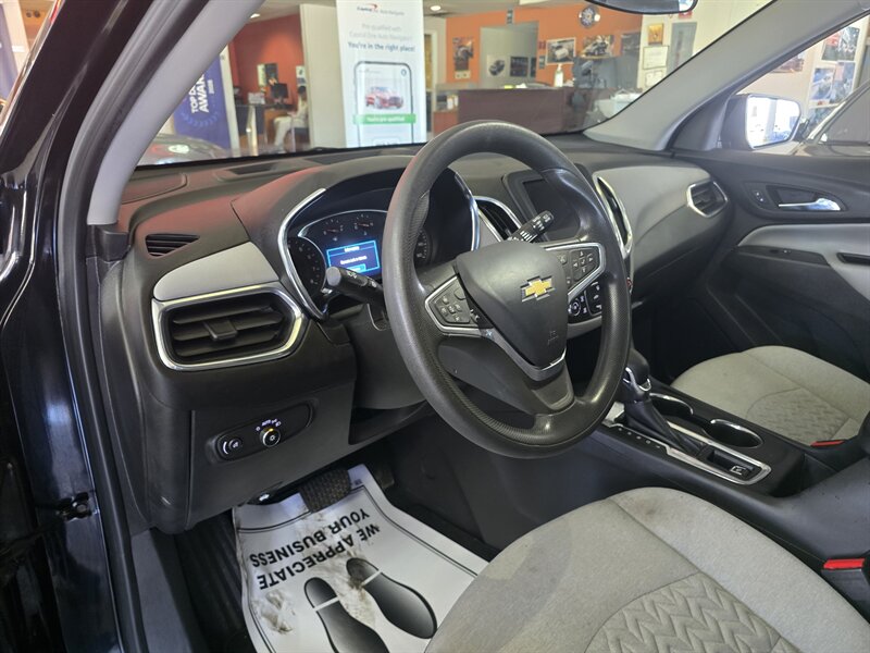 2023 Chevrolet Equinox LS 4DR SUV w/1LS - Photo 8 - Hamilton, OH 45015
