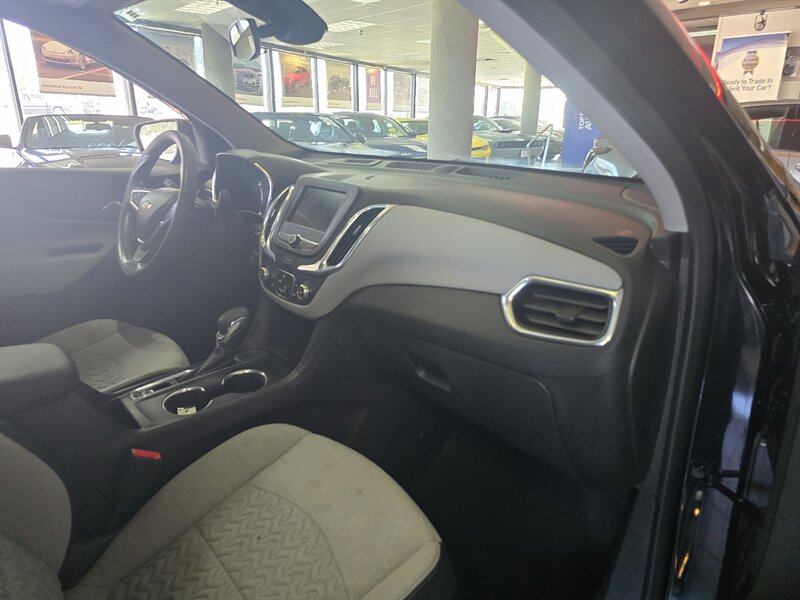 2023 Chevrolet Equinox LS 4DR SUV w/1LS - Photo 13 - Hamilton, OH 45015