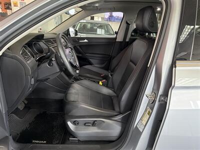 2021 Volkswagen Tiguan SE 4Motion   - Photo 9 - Hamilton, OH 45015