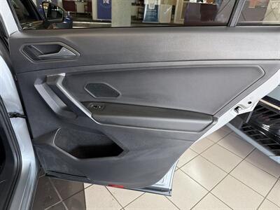 2021 Volkswagen Tiguan SE 4Motion   - Photo 21 - Hamilton, OH 45015