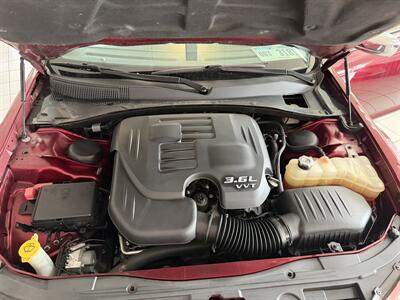 2019 Chrysler 300 Series Limited - Photo 30 - Hamilton, OH 45015