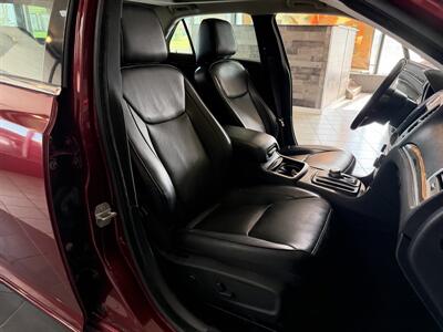 2019 Chrysler 300 Series Limited - Photo 26 - Hamilton, OH 45015