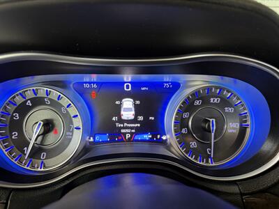2019 Chrysler 300 Series Limited - Photo 11 - Hamilton, OH 45015