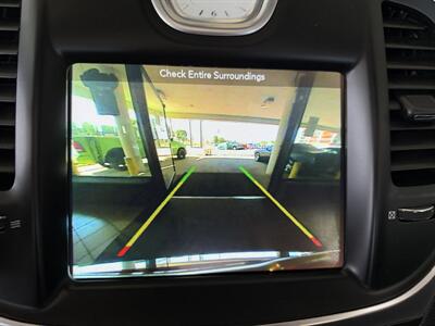2019 Chrysler 300 Series Limited - Photo 18 - Hamilton, OH 45015