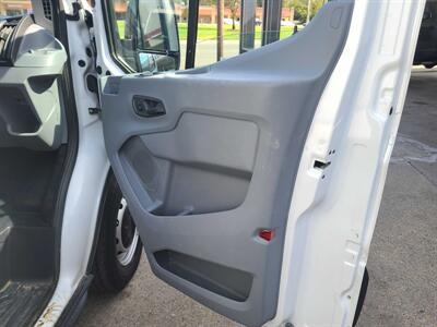 2018 Ford Transit 150 3DR SWB LOW ROOF CARGO VAN   - Photo 11 - Hamilton, OH 45015