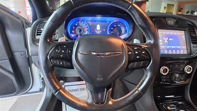 2018 Chrysler 300 Series S 4DR SEDAN   - Photo 14 - Hamilton, OH 45015