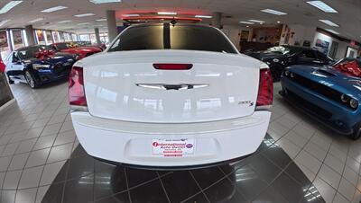 2018 Chrysler 300 Series S 4DR SEDAN   - Photo 7 - Hamilton, OH 45015