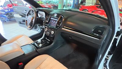 2018 Chrysler 300 Series S 4DR SEDAN   - Photo 29 - Hamilton, OH 45015