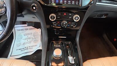 2018 Chrysler 300 Series S 4DR SEDAN   - Photo 18 - Hamilton, OH 45015