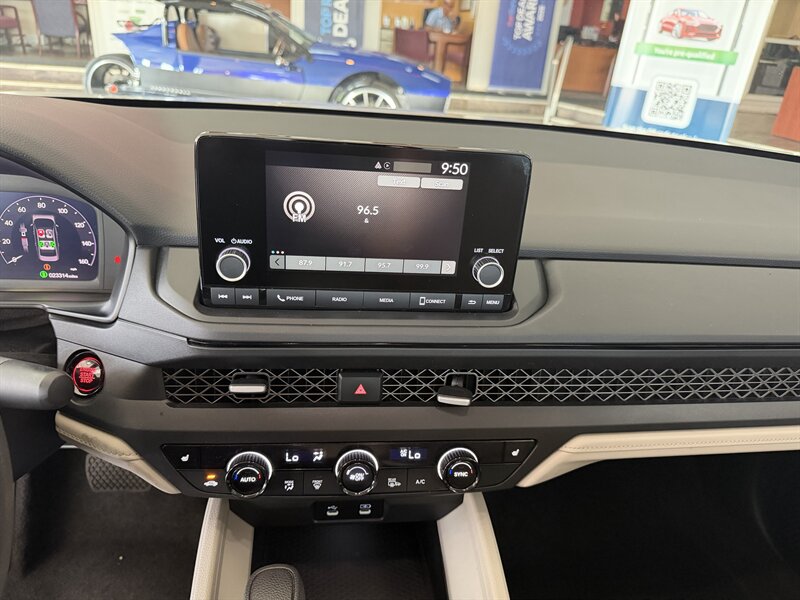 2024 Honda Accord EX - Photo 15 - Hamilton, OH 45015
