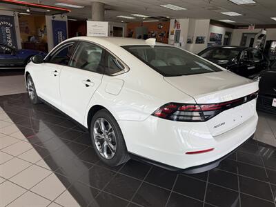 2024 Honda Accord EX - Photo 8 - Hamilton, OH 45015