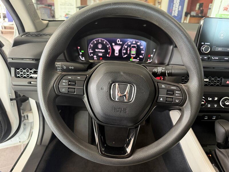 2024 Honda Accord EX - Photo 14 - Hamilton, OH 45015