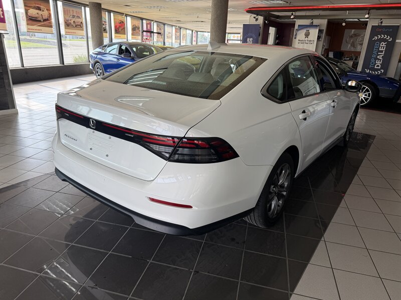 2024 Honda Accord EX - Photo 6 - Hamilton, OH 45015