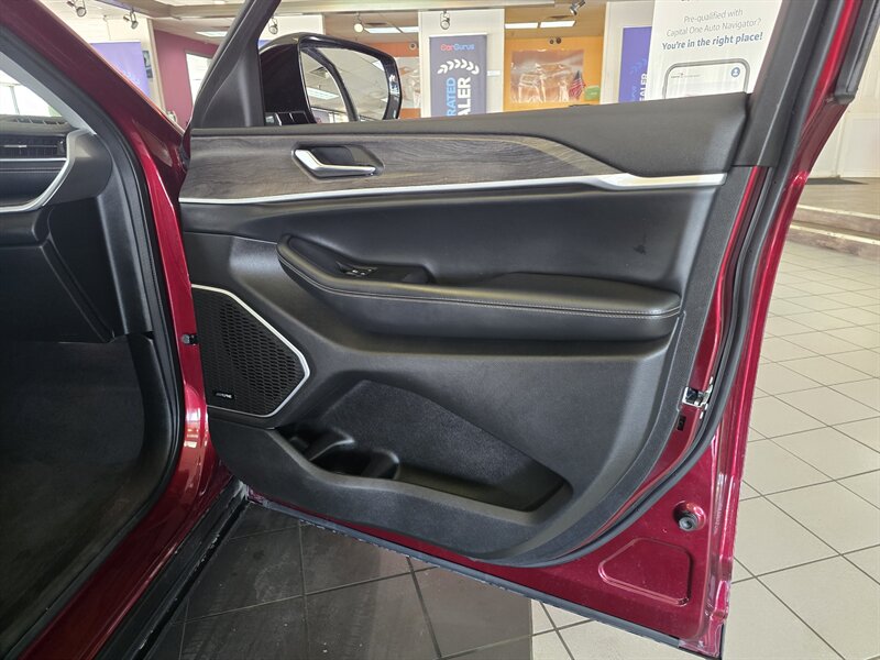 2022 Jeep Grand Cherokee L Limited - Photo 14 - Hamilton, OH 45015