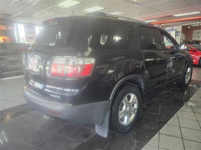 2010 GMC Acadia SL 4DR SUV AWD - Photo 4 - Hamilton, OH 45015