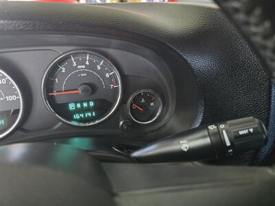 2014 Jeep Wrangler UNLIMITED SAHARA 4DR SUV 4X4   - Photo 22 - Hamilton, OH 45015