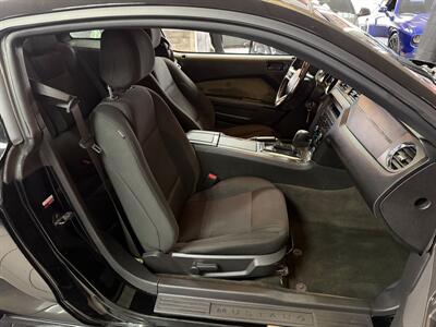 2013 Ford Mustang V6   - Photo 18 - Hamilton, OH 45015