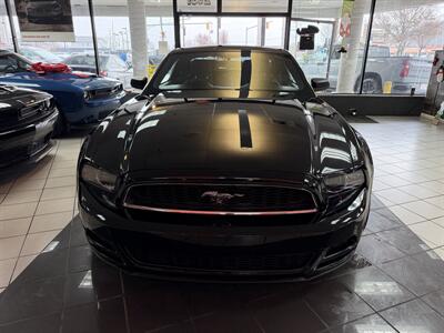 2013 Ford Mustang V6   - Photo 3 - Hamilton, OH 45015