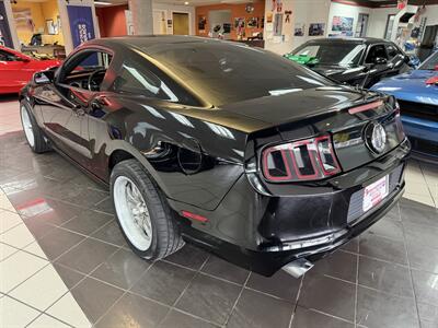 2013 Ford Mustang V6   - Photo 8 - Hamilton, OH 45015