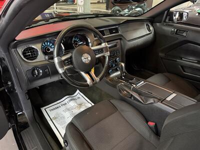 2013 Ford Mustang V6   - Photo 11 - Hamilton, OH 45015