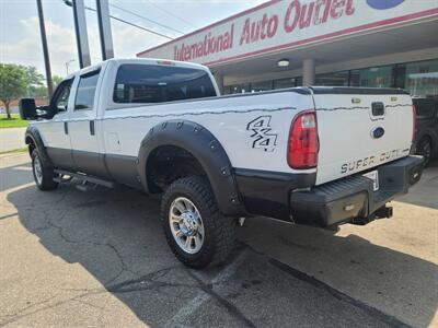 2012 Ford F-250 XLT SUPER CREW 4X4   - Photo 6 - Hamilton, OH 45015