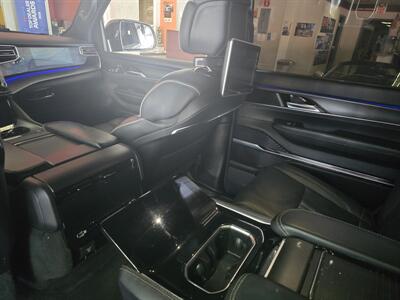 2022 Jeep Wagoneer Series II 4DR SUV 4X4   - Photo 12 - Hamilton, OH 45015