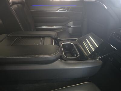 2022 Jeep Wagoneer Series II 4DR SUV 4X4   - Photo 24 - Hamilton, OH 45015