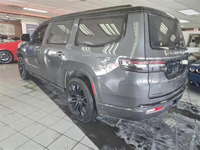 2022 Jeep Wagoneer Series II 4DR SUV 4X4   - Photo 5 - Hamilton, OH 45015
